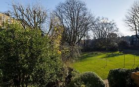 Elegant Earl'S Court 2 Bedroom Flat Just 4 Minutes From Tube